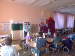 Read more about the article Арт-терапия «Разноцветная книга»