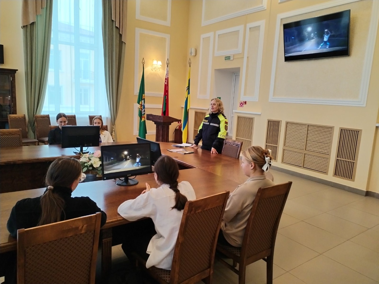 You are currently viewing Тематическая беседа «Чтобы не случилось беды»