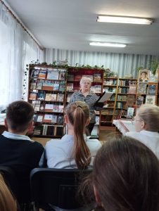 Read more about the article Літаратурны час «На пачатку дарог»