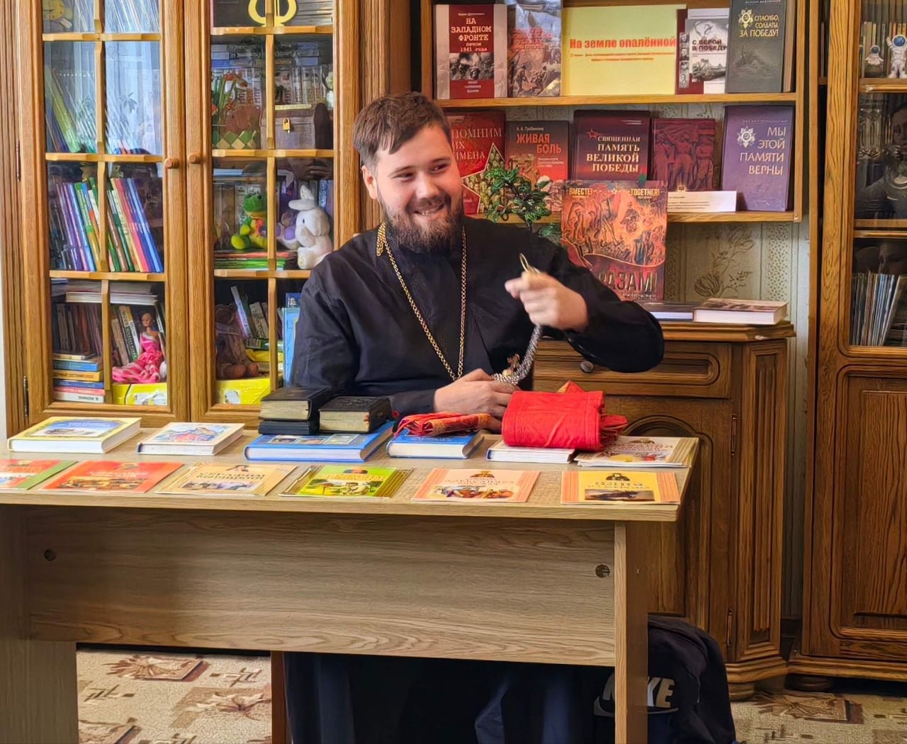 Read more about the article 🙏 Уроки добра в городской библиотеке